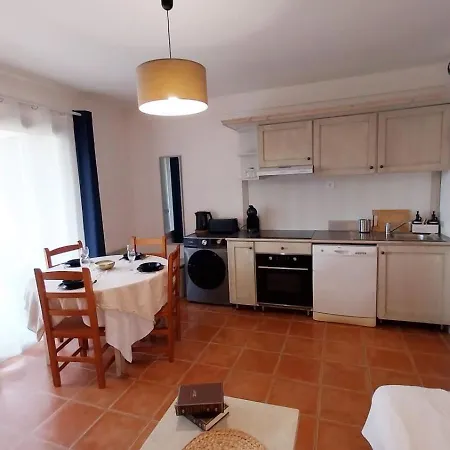 Apartment T2 Bord De Mer, Piscine, Parking La Ciotat