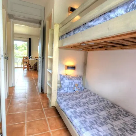 T2 Bord De Mer, Piscine, Parking *