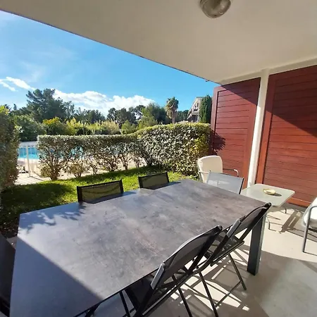 T2 Bord De Mer, Piscine, Parking * La Ciotat