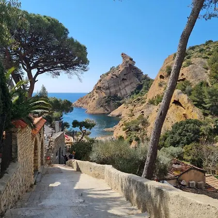T2 Bord De Mer, Piscine, Parking * La Ciotat
