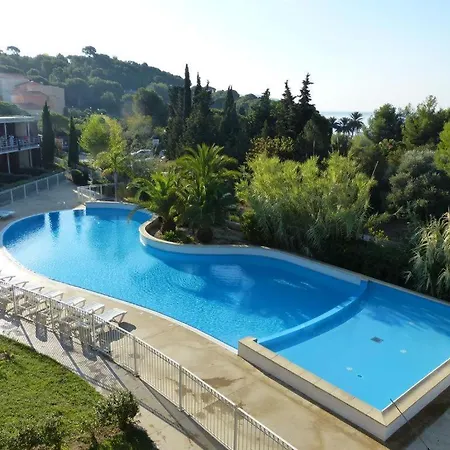 T2 Bord De Mer, Piscine, Parking * La Ciotat